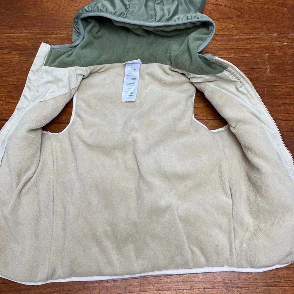 Star Wars The Mandalorian Grogu Hooded Vest with green ears kids size 5
